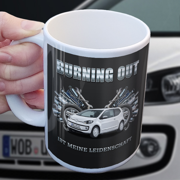 Individuell gestaltene Tasse in Größe L mit deinem Auto, Kennzeichen u. Autospruch Burning out ist meine Leidenschaft. - auto4style