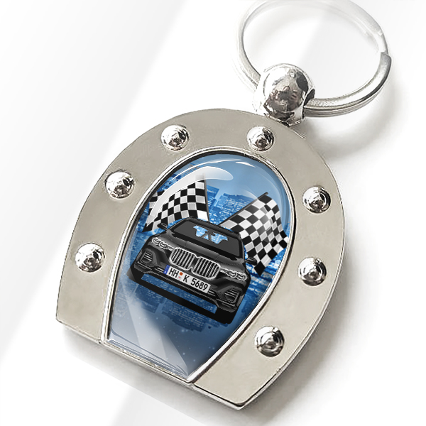 Individueller Hufeisen Schlüsselanhänger Chrom-M mit deinem Auto u. Kennzeichen mit Stadt mit Flaggen Hintergrund!