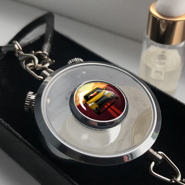 Persönlicher Lufterfrischer Parfüm mit deinem Auto u. Kennzeichen Chrom-M aus Metall mit Hintergrund Frauen mit Flaggen! - auto4style