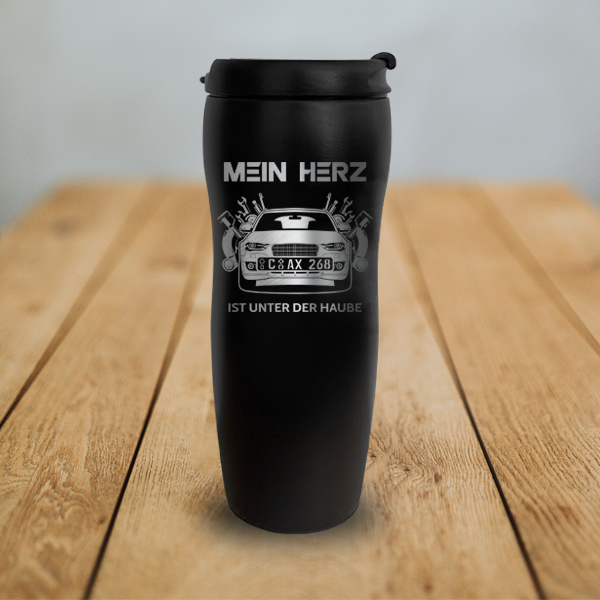 Personalisierter Thermo Kaffeebecher mit Auto-Modell und Kennzeichen: Perfekte Geschenke für Männer und Väter, die etwas Besonderes suchen.
