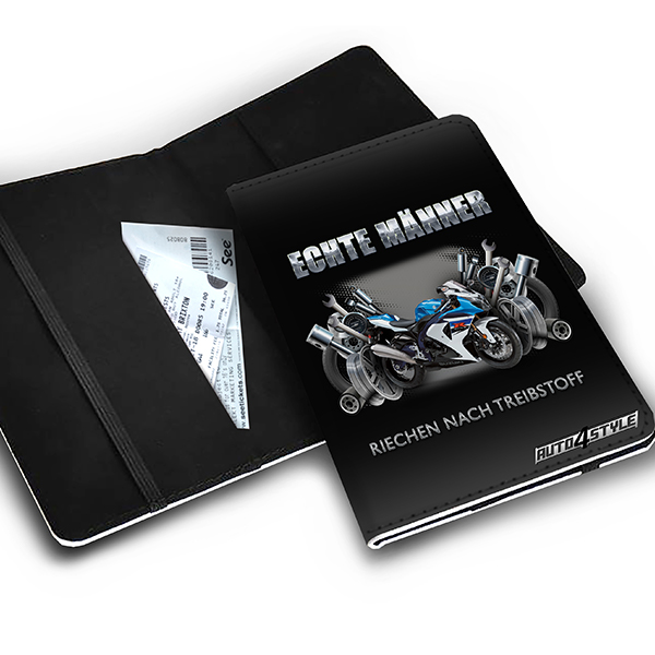Personalisierte Fahrzeugscheinhülle Sublimation mit Motorrad u. Kennzeichen aus Schwarzem Leder mit Autospruch Echte Männer riechen nach Treibstoff