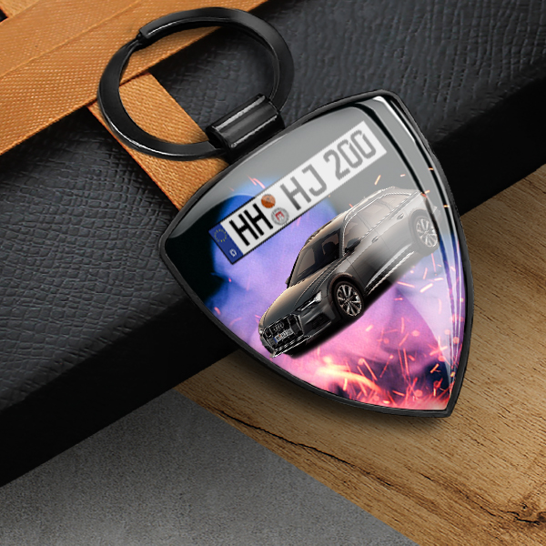 Personalisierter Schlüsselanhänger: Geburtstagsgeschenk für Deine Freundin – Auto Modell & Kennzeichen – Auto-Enthusiasten Freude! - auto4style