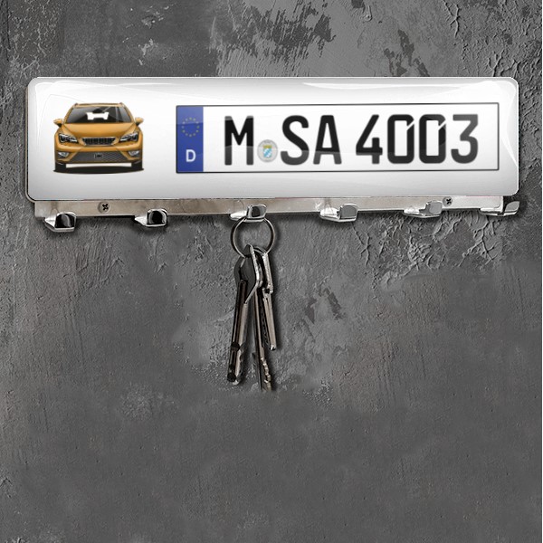 Personalisiertes Schlüsselbrett Chrom-L mit deinem Auto u. Kennzeichen mit Weißem Hintergrund. - auto4style