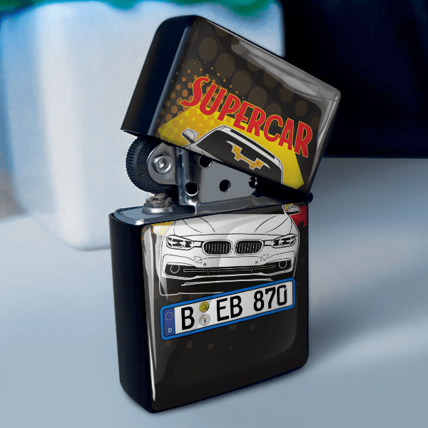 Personalisiertes Feuerzeug – Geschenk für Ihn und für Männer, die alles haben. Mit eigenem Auto-Modell und Kennzeichen. - auto4style