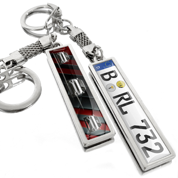 Personalisierter Schlüsselanhänger mit Kennzeichen - Unvergessliches Geschenk für Autoliebhaber und Ihn, ideal für Geburtstage und Jubiläen.