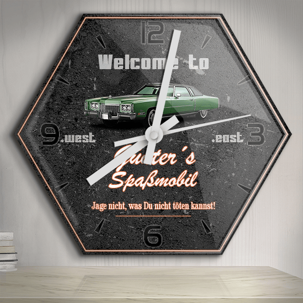 Retro Auto Wanduhr - Personalisiert mit Ihrem Auto Modell und Kennzeichen - Tolle Auto Geschenke für Männer und Geschenkidee für Autoliebhaber.