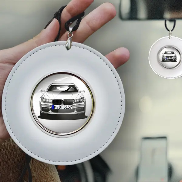 Rückspiegelanhänger Rund Epoxy-Weißleder-Weiß mit deinem Automodell und Kennzeichen! Rückspiegel Anhänger Personalisiert Autospiegel Deko