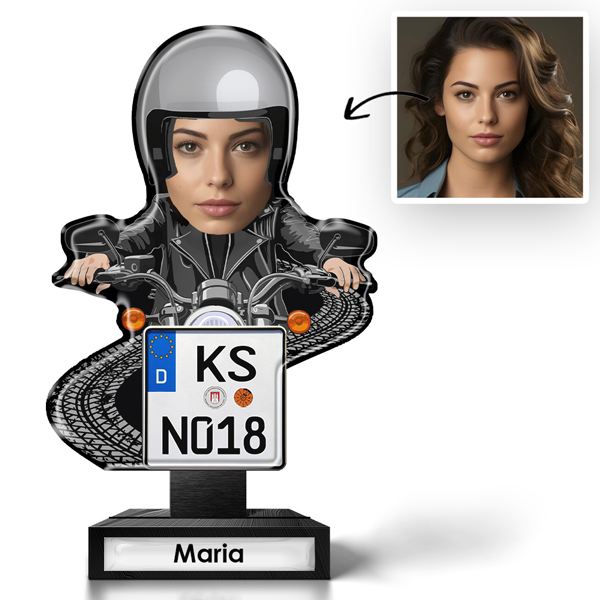 Motorrad Tischfigur Frau personalisiert mit Comic-Gesicht – Name & Kennzeichen – Personalisierte Bikerin Figur – Geschenkidee – Einzigartig!